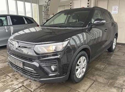 Ssangyong Tivoli Crystal+KAMERA+NAVI+LED+