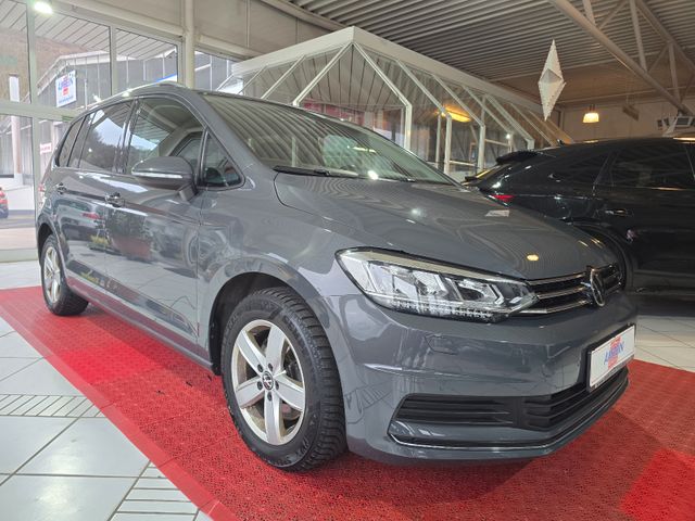 Volkswagen Touran Active+1.HAND+AHK+ACC+NAVI+KAMERA+LED+